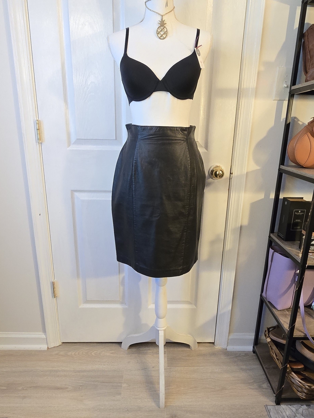 Vintage Lord & Taylor Classic Black Real Genuine Lambnappa Leather Skirt 8 NWOT